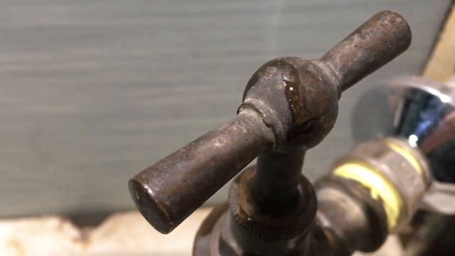 Кран СССР латунный (в гараже) смотреть онлайн