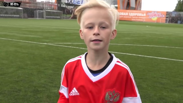 Что творит Акинфеев маленький!