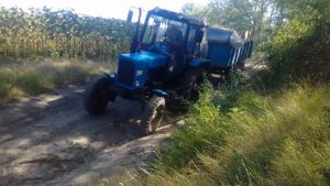 Как Два МТЗ 82.1 СПУСКАЮТСЯ с Опасной ГОРЫ с 10 Тонн