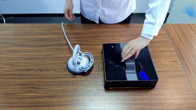 Робот мойщик окон LIECTROUX WS 1080 SMART APP Bluetooth Моющий смотреть онлайн