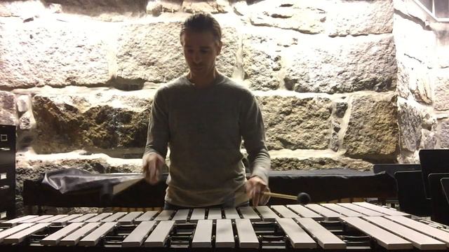 Moment's Notice (Four Note Groupings, Pentatonic Scales & Symmetrical Diminished Scale) смотреть онлайн