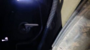 Как поменять лампочку поворота Volkswagen Sharan