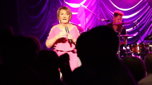 Nathan Carter On The Costa 2018 - Philomena Begley - Birthday Cake - Live смотреть онлайн