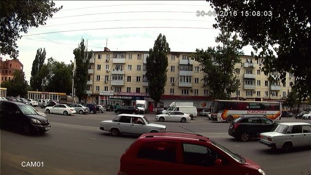 Пример видео с ahd камеры 2Мп на улице. смотреть онлайн