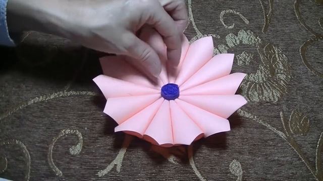 3 ОБЪЁМНЫЕ СНЕЖИНКИ ИЗ БУМАГИ ❄️❄️❄️☃️  КАК СДЕЛАТЬ ОБЪЁМНУЮ СНЕЖИНКУ  ПРОСТО И КРАСИВО ❄️❄️❄️☃️ смотреть онлайн