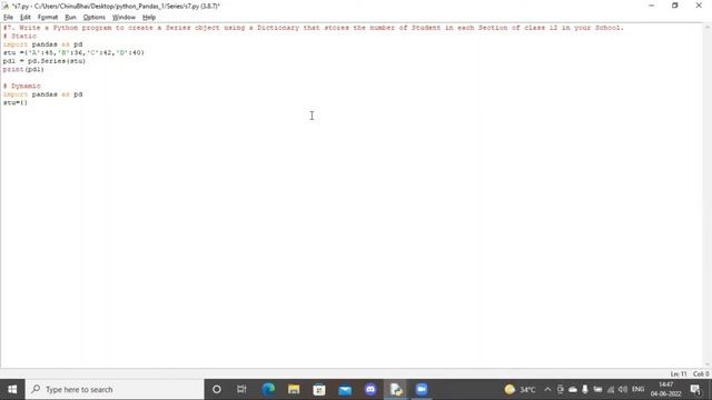 Write a Python program to create a Series object using a Dictionary that store the number of Studen
