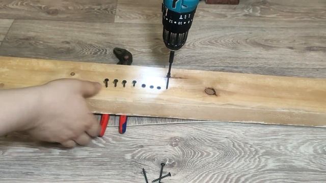 Самый компактный 18 вольтовый шуруповерт с алиэкспресс. Тест елочка. смотреть онлайн