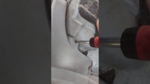 Зняття ковроліна на Hyundai accent 3 mc, чистка салону.
