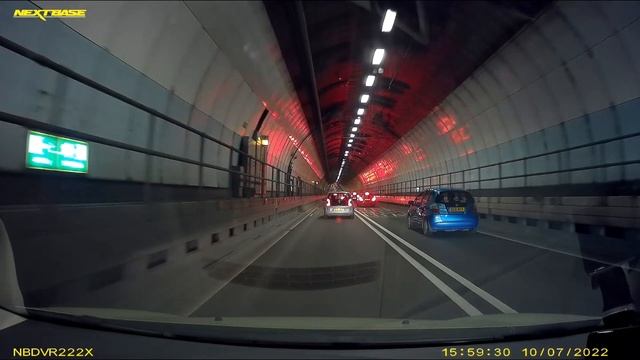 Driving the Dartford Crossing Dartford East tunnel смотреть онлайн