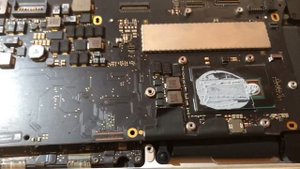 Залитый не включается MacBook Pro 13” Early 2015 A1502