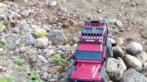 Радиоуправляемая модель 1/10 Traxxas Trx-4 Land Rover Defender 110 +  кузов Jeep Wrangler Rubicon