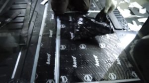 ANTI-SHUM.RU - Штатная шумоизоляция Mercedes-Benz Viano