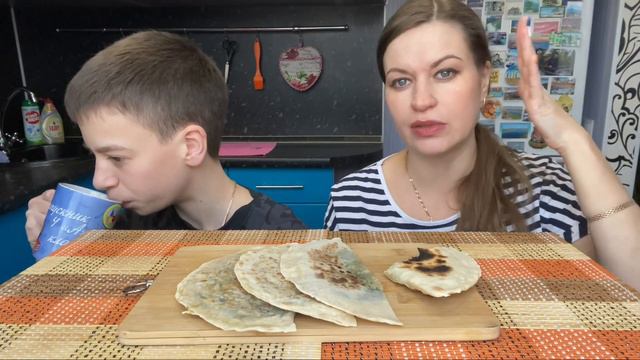 МУКБАНГ КУТАБЫ с СЫРОМ и ТВОРОГОМ/MUKBANG KUTABA with CHEESE and Cottage cheese смотреть онлайн