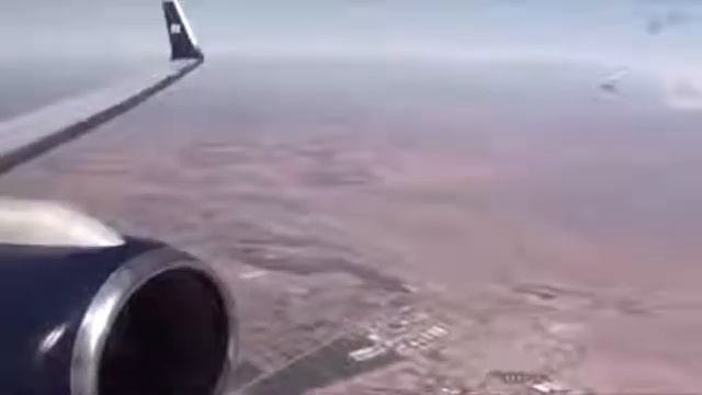 ЗАСНЯЛИ НЛО С САМОЛЕТА Реальные кадры UFO FILMED FROM A PLANE Real footage смотреть онлайн