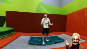 Как Научиться Делать Твист (Arabian Tutorial)! Прыжки На Батуте! Обучалка #28