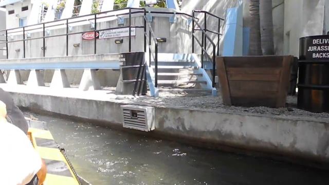 Jurasic Park - Universal studios Los Angeles смотреть онлайн