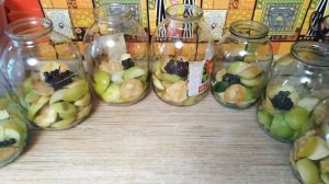 Компот из ЯБЛОК  и ЧЕРНОПЛОДНОЙ РЯБИНЫ.БЕЗ Стерилизации в ЗИМУ.