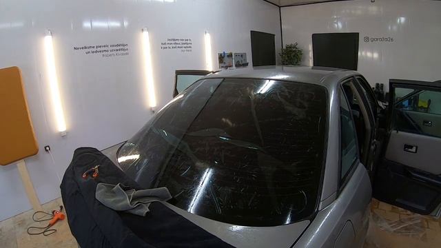 Тонировка ауди 80 своими руками.  Тонировка автомобиля. тонирование заднего стекла на бочку