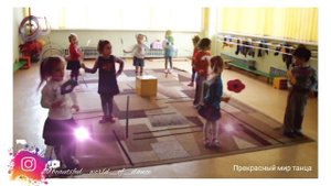 ? ТАНЕЦ С ЦВЕТАМИ /МЛАДШАЯ ГРУППА, РЕПЕТИЦИЯ/ #Танцы_в_детском_саду #8_марта #Дошкольная_хореографи