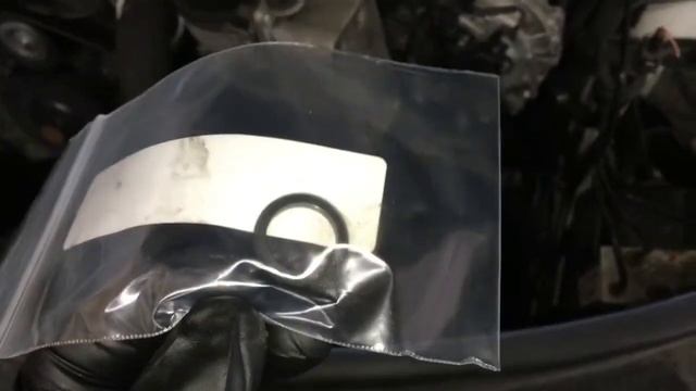 How To Re-seal The Power Steering Reservoir On A 2006-2012 Mercedes R350 W164 смотреть онлайн