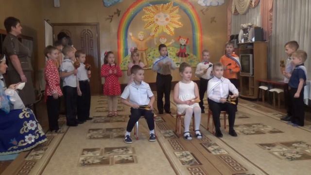 Оркестр муз. инструментов. Исполняют дети гр №5 МБДОУ "ЦРР - д/с "Сказка" смотреть онлайн