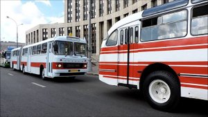 Парад автобусов в Москве 8 августа 2015 года