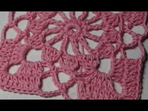 Необычайно воздушный квадратный мотив крючком