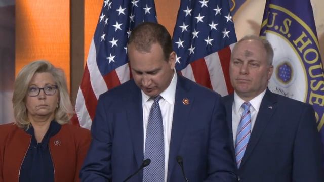 Rep. Diaz-Balart Eviscerates Sanders On His Stance On Socialism | Weekly Presser | 2-26-2020 смотреть онлайн