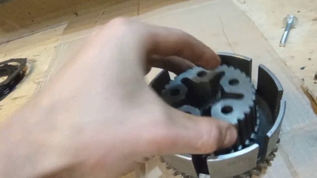 Ведёт и буксует сцепление муравей.Что делать?! смотреть онлайн