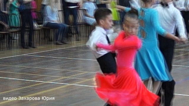 Самба в 1/2 финала танцуют Захаров Степан и Крапивина Арина пара №12