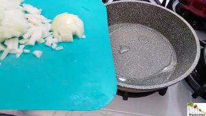 Тефтели с рисом в духовке с томатной подливкой. Простой и сытный ужин для всей семьи