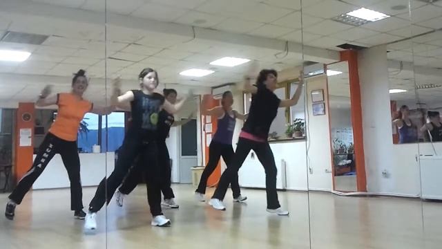 Zumba Campulung смотреть онлайн