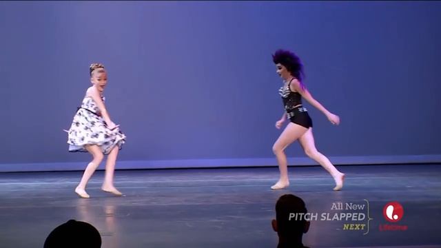 Dance Moms - The Odd Couple (S6, E5) смотреть онлайн