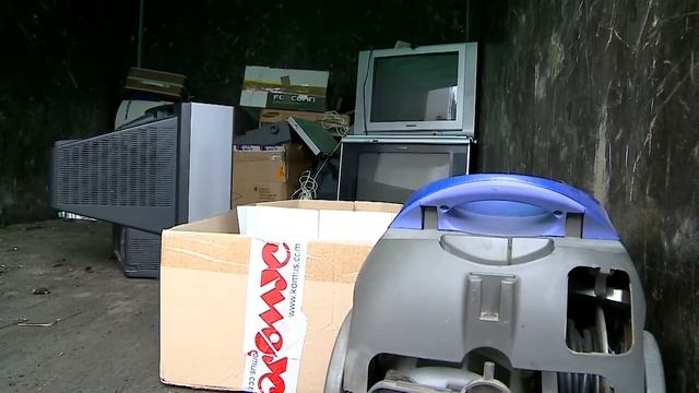 Отслужившая техника: выбросить или правильно утилизировать?
