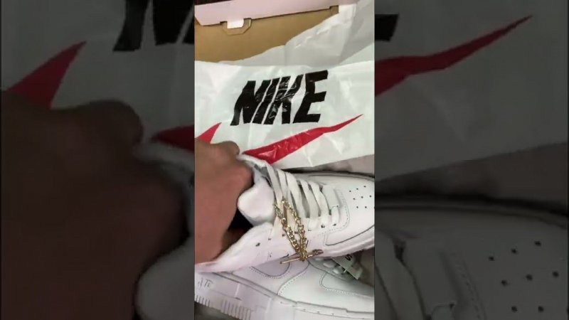 Кроссовки оптом Nike Air Force 1 pixel white  1900₽  Бизнес на кроссовках