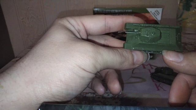 сборная модель советский средний танк Т-34/76(обр.1943 ). смотреть онлайн