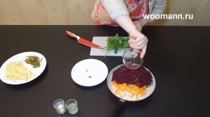 Горячий свекольник с соленым огурцом