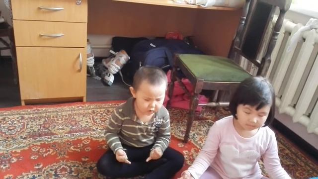 Дети медитируют. Умора:) смотреть онлайн
