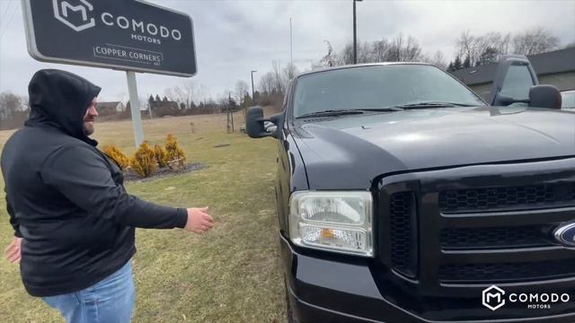 This 2005 Ford Excursion Limited V10 is MINT! смотреть онлайн