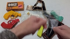 Игрушки СССР. Пистолеты для самых маленьких
