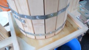 СОКОВЫЖИМАЛКА ПРЕСС  МОБИЛЬНАЯ+ИЗМЕЛЬЧИТЕЛЬ !