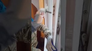 Накрылся редуктор привода #maco створку заклинило, мы ее заменили сломанную фурнитуру на #sigenia