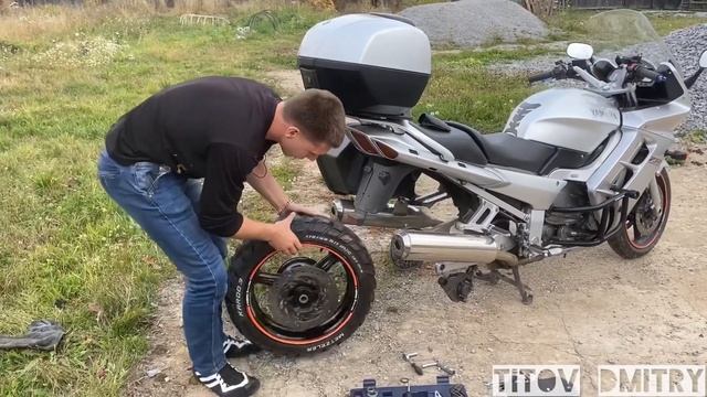 Стёр резину до корда, замена задней покрышки на Yamaha FJR 1300 смотреть онлайн