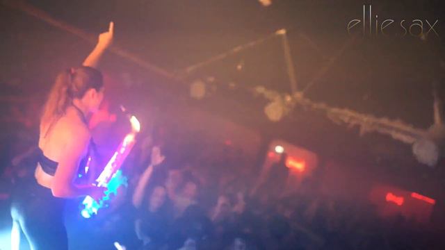 Ellie. Sax - Female Night Club Saxophone Player - LED Rainbow Saxophone смотреть онлайн