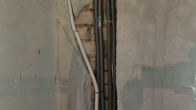 Первый этап по прокладке трассы для сплит системы. 28 августа 2022 г.