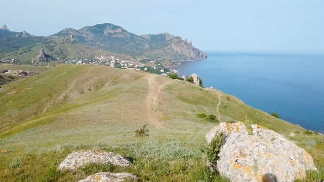 Отсюда видно всё ! Удивительные горы в Крыму. Посёлок Курортное.