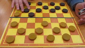 «Двухходовая» комбинация в столбовых шашках (башнях) - мастер-класс Сергея Иванова, фестиваль Ларикс