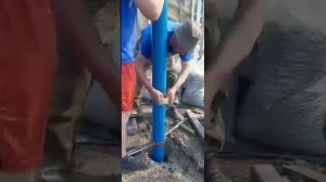 Обсадка скважины на воду.