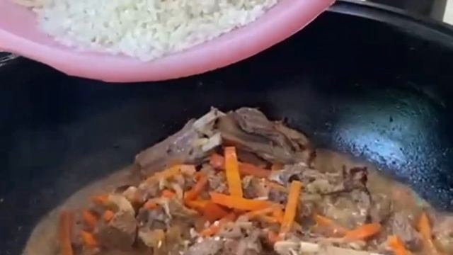 Баку Узбекский ПЛОВ В КАЗАНЕ с бараниной ? НА УГЛЯХ САМОВАР pilaf in KAZAN on coals samovar ❣Baku смотреть онлайн