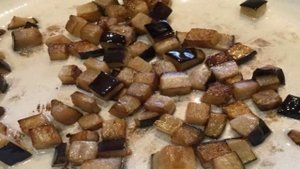 Салат из баклажан с яйцом